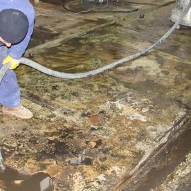 Auffangflächensanierung, Säurebeckensanierung einer Industrieanlage - vorher... 